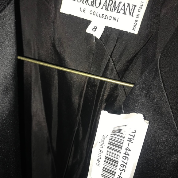 Georgio Armani Black Tuxedo Jacket size 8 - Picture 8 of 10
